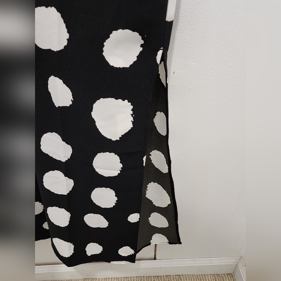 Truth & Fable Keyhole Black & White Maxi Dress NWT Size Small - Picture 7 of 12